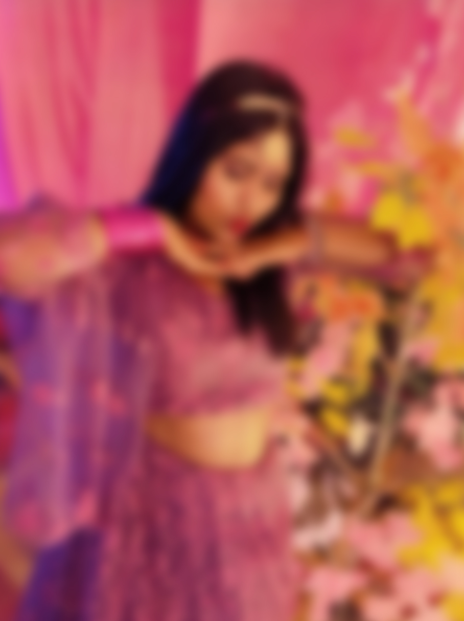 Escort Service aliganj